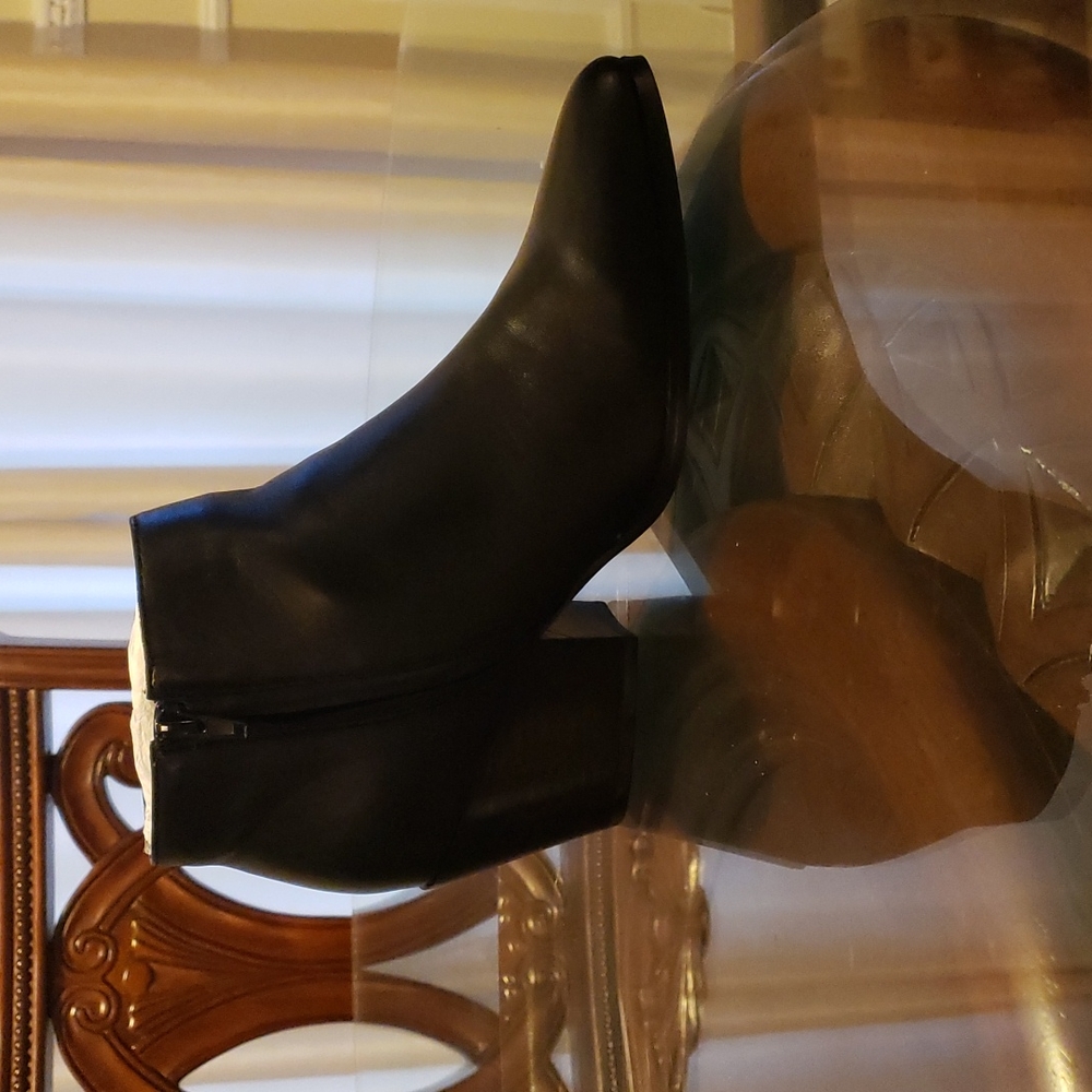 Bleeker&Bond Riley Boots, Size 8 1/2M, Black